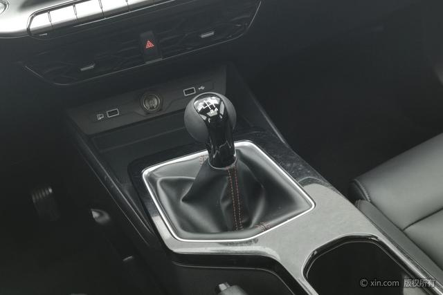 MG5 2021 180DVVT Manual Youth Luxury – фото 17