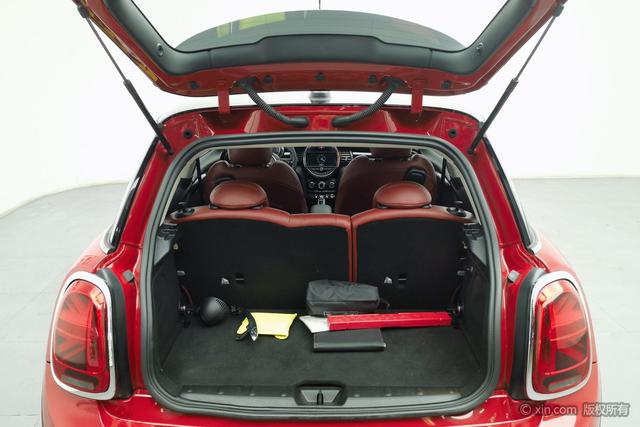 MINI 2018 1.5T COOPER Classic – фото 20
