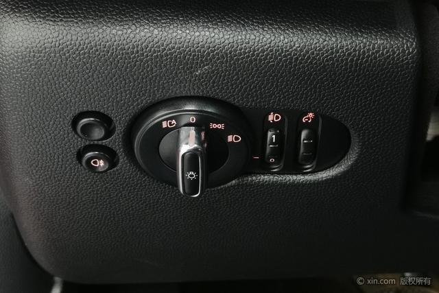 MINI 2018 1.5T COOPER Classic – фото 24