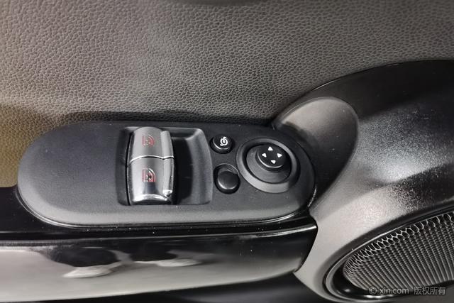 MINI 2021 1.5T COOPER Classic – фото 12