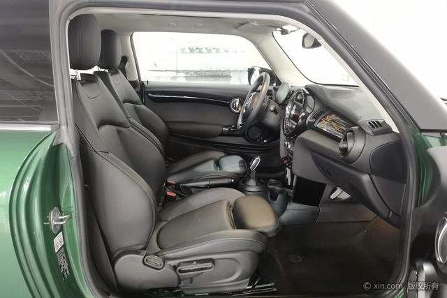 MINI 2021 1.5T COOPER Classic – фото 22
