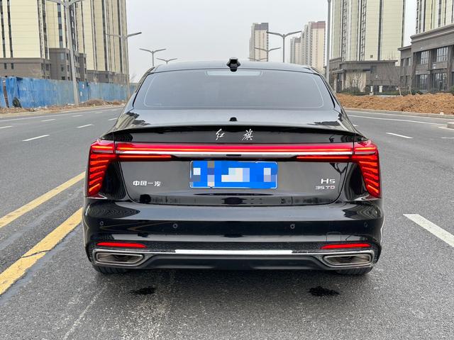 Hongqi H5 2025 1.5T DCT Flag Charm – фото 8