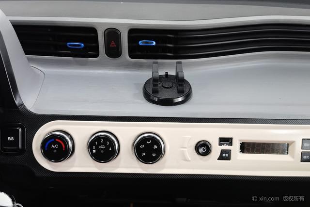 Wuling Hongguang MINI EV 2022 Enjoy Lithium Iron Phosphate – фото 16