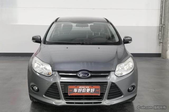 Ford Focus Sedan 2012 1.6L Automatic Comfort – фото 3