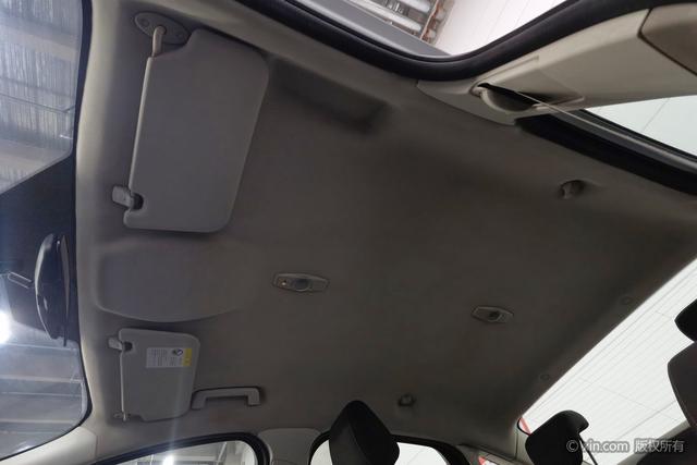 Ford Focus Sedan 2012 1.6L Automatic Comfort – фото 18