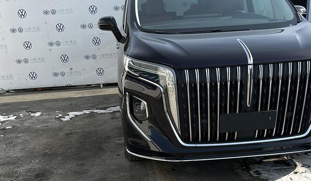 HONGQI HQ9 PHEV 2024 модификация 4WD Business Edition – фото 4