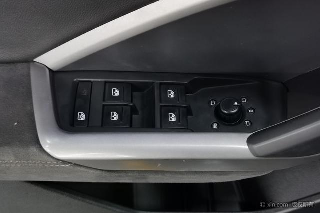 Audi Q3 2019 35 TFSI Style Dynamic – фото 12