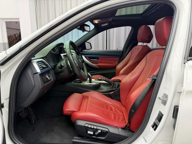 BMW 3 Series 2019 320i M Sport Package – фото 4