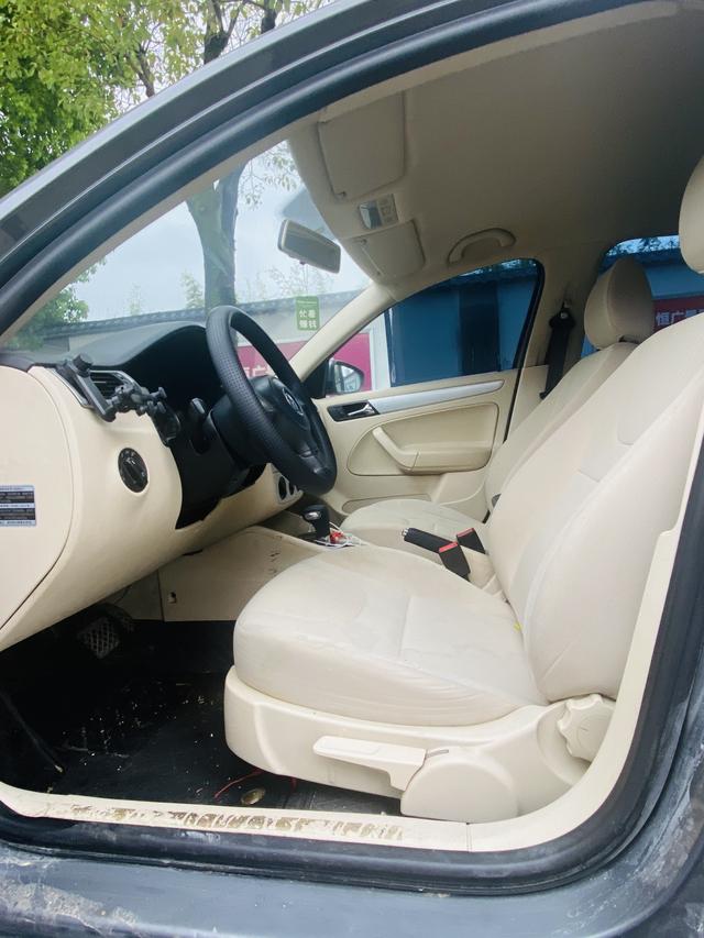 Volkswagen Bora 2008 модификация 1.6L автоматическое Com f ort – фото 10