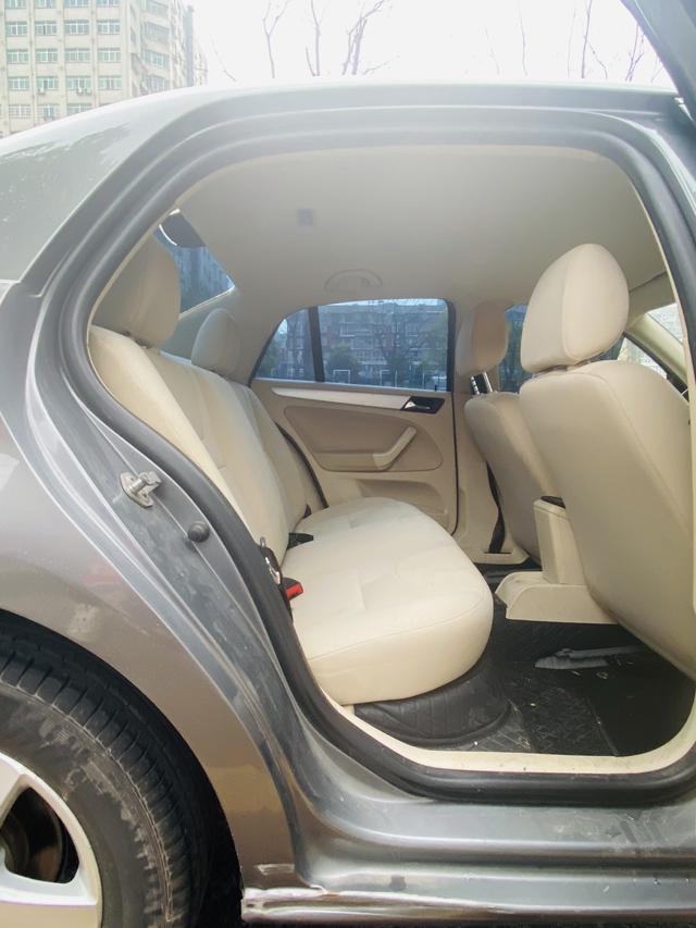 Volkswagen Bora 2008 модификация 1.6L автоматическое Com f ort – фото 13