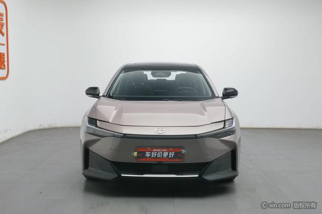 TOYOTA bZ3 Раздел 2023 Long Battery Li f e Pro Premium – фото 3