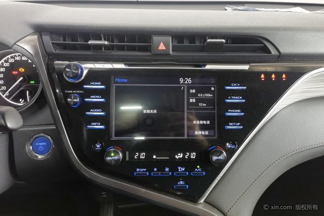 Toyota Camry Модель 2018 года Hybrid 2.5HG Deluxe Edition – фото 16