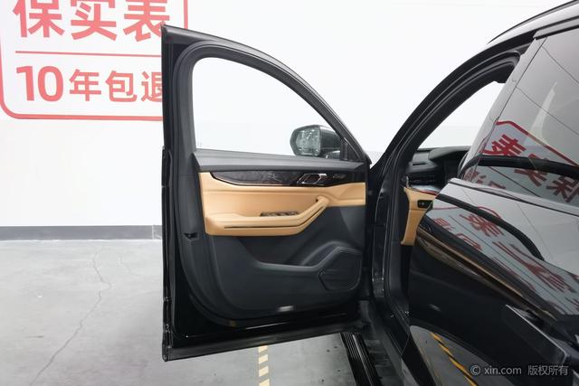 Lynk & Co 09 2021 2.0T Halo 7-Seater – фото 11