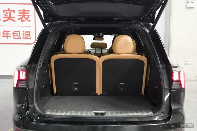 Lynk & Co 09 2021 2.0T Halo 7-Seater – фото 20