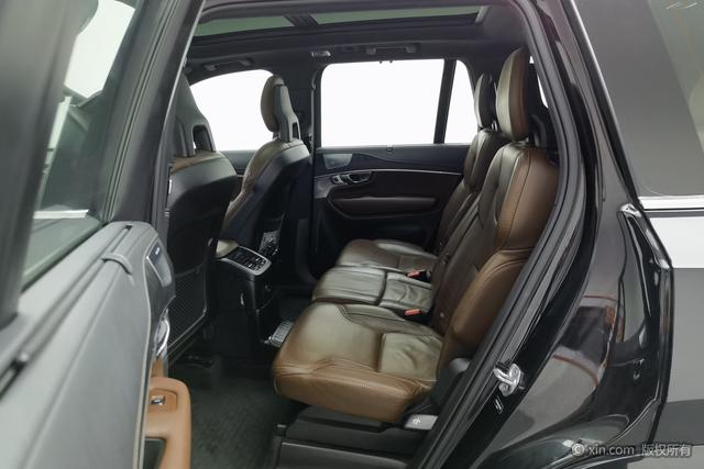 Volvo XC90 PHEV 2022 E-Drive Hybrid T8 Smart Enjoy Luxury 7-Seater – фото 19