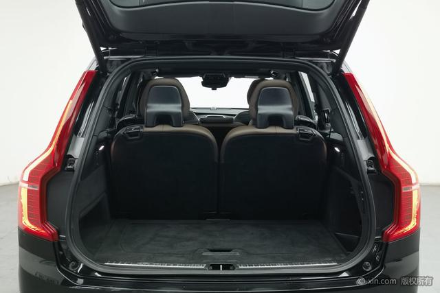 Volvo XC90 PHEV 2022 E-Drive Hybrid T8 Smart Enjoy Luxury 7-Seater – фото 20