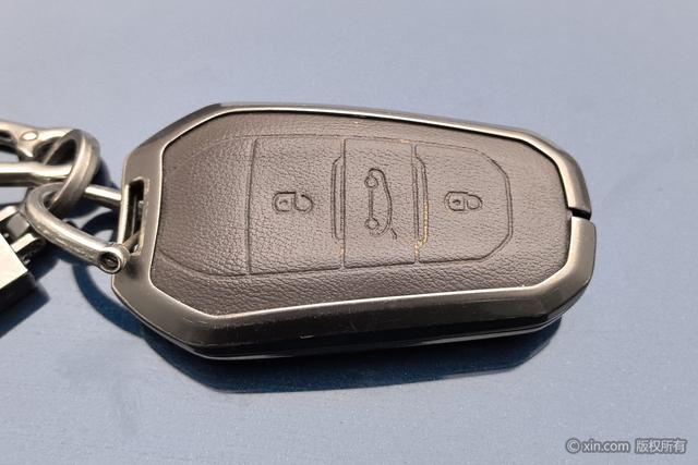 DS 9 PHEV Модель 2022 года 1.6T E-TENSE Montmartre Enterprise Edition – фото 10