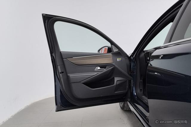 DS 9 PHEV Модель 2022 года 1.6T E-TENSE Montmartre Enterprise Edition – фото 11