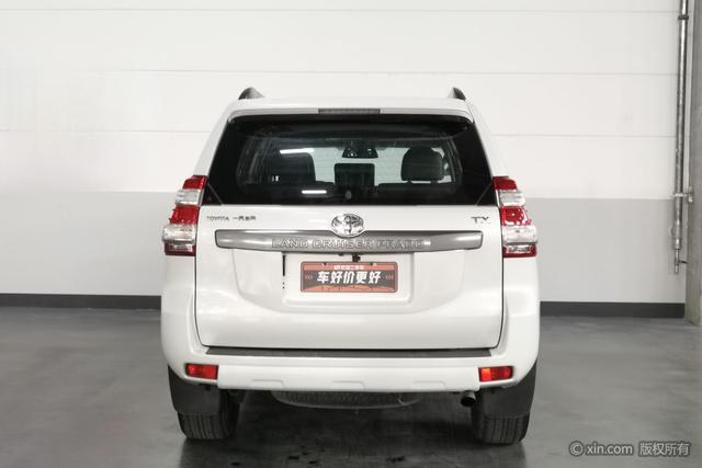 Toyota Prado 2016 модификация 2.7L автоматическое Deluxe Edition – фото 4