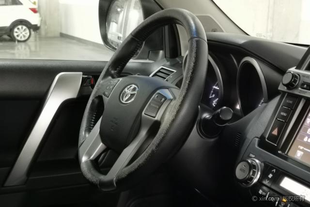 Toyota Prado 2016 модификация 2.7L автоматическое Deluxe Edition – фото 23