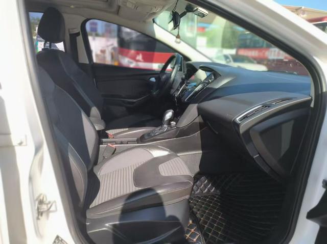 Ford Focus 2015 Sedan 1.6L Automatic Fashion – фото 5