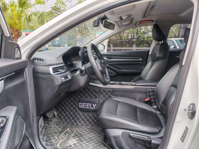 Geely Emgrand 2022 4th Gen 1.5L CVT Premium – фото 4