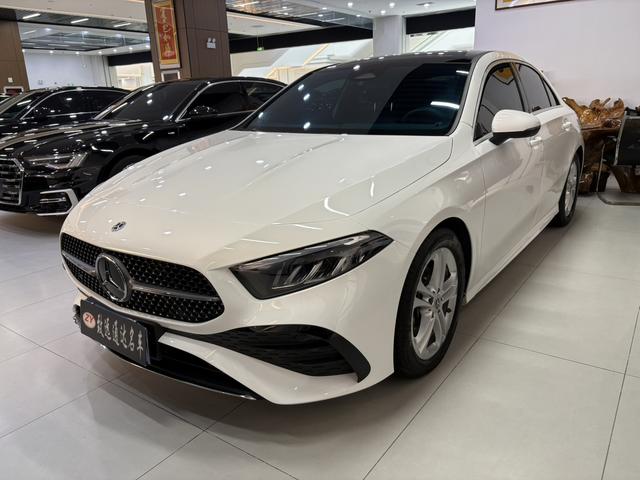 Mercedes-Benz A-class 2024 A 180 L – фото 1