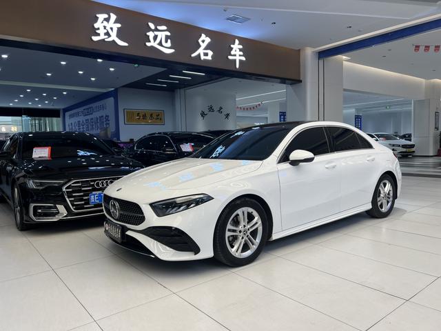 Mercedes-Benz A-class 2024 A 180 L – фото 2