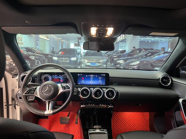 Mercedes-Benz A-class 2024 A 180 L – фото 9