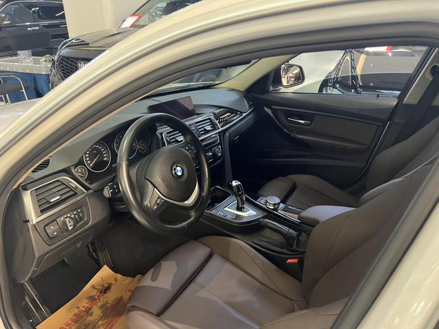 BMW 3 Series 2019 320Li Style – фото 6