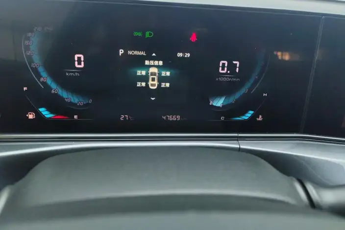 Changan Eado 2020 Model PLUS Blue whale NE 1.4T GDI Automatic Noble Model – фото 14