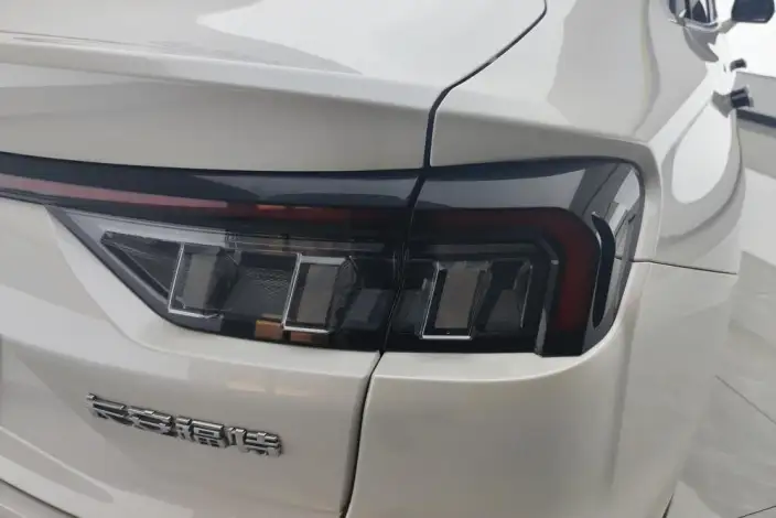 Ford Mondeo 2022 Model Facelift EcoBoost 245 Supreme Model – фото 28