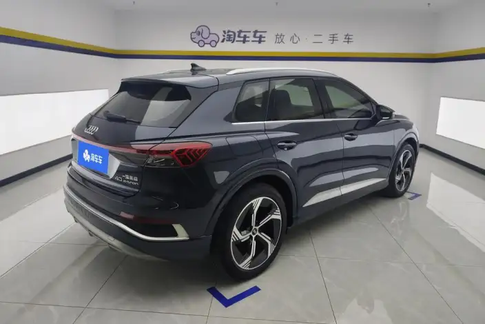 Audi Q4 e-tron 2024 Model 40 e-tron Genesis Edition – фото 3