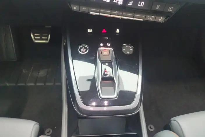 Audi Q4 e-tron 2024 Model 40 e-tron Genesis Edition – фото 15