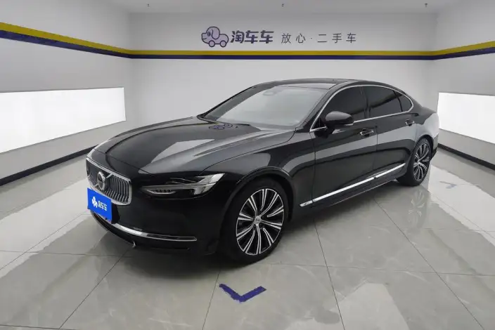 Volvo S90 2023 Model B5 Smart Range Deluxe Edition – фото 1