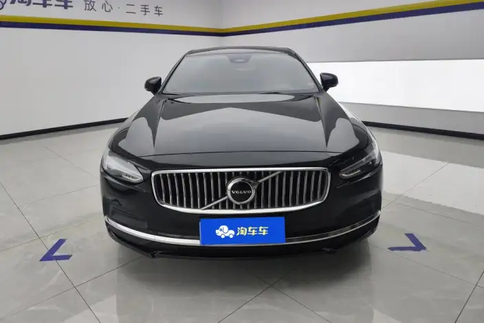 Volvo S90 2023 Model B5 Smart Range Deluxe Edition – фото 2