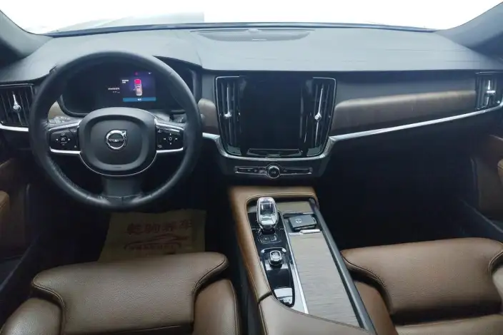 Volvo S90 2023 Model B5 Smart Range Deluxe Edition – фото 14