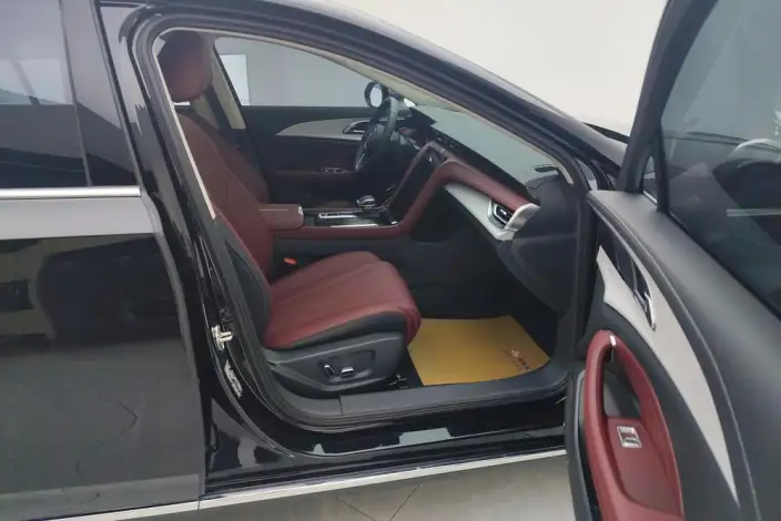 Hongqi H5 PHEV 2025 Model 130 Chao Hybrid Edition – фото 9
