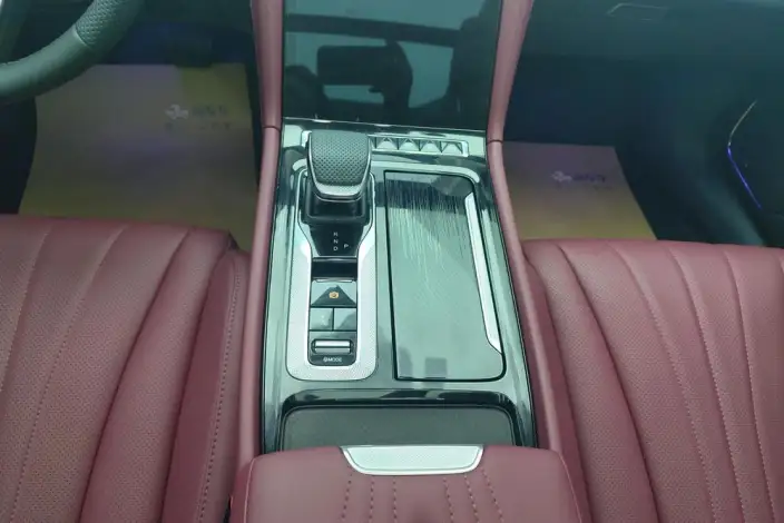 Hongqi H5 PHEV 2025 Model 130 Chao Hybrid Edition – фото 15