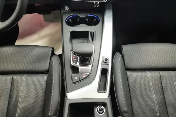 Audi A4 L 2022 Model 40 TFSI Luxury Dynamic Model – фото 14