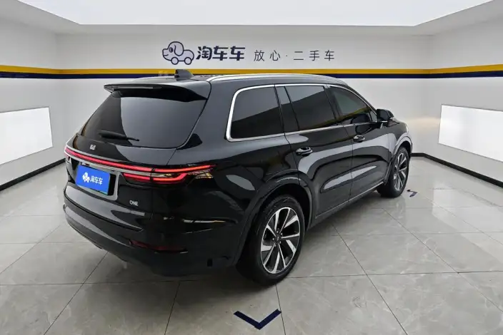 Li Auto ONE 2021 Model Extended Range 6 seat Edition – фото 3