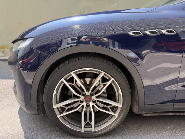 Levante Модель 2019 года 3.0T 350Hp Standard Edition Country VI – фото 5