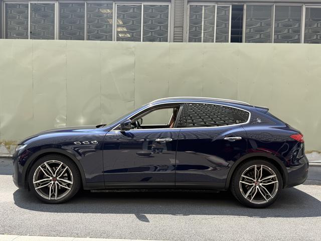 Levante Модель 2019 года 3.0T 350Hp Standard Edition Country VI – фото 6