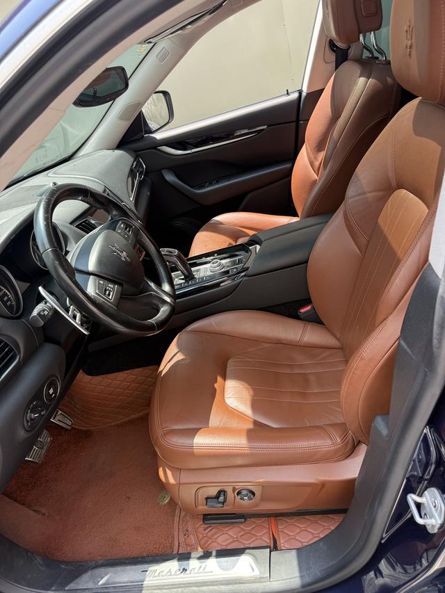 Levante Модель 2019 года 3.0T 350Hp Standard Edition Country VI – фото 9
