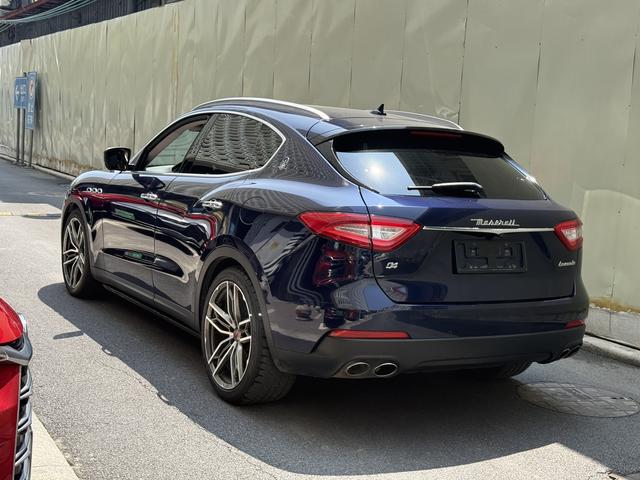 Levante Модель 2019 года 3.0T 350Hp Standard Edition Country VI – фото 16
