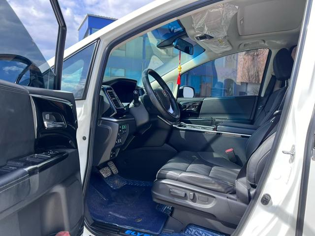 Honda Elysion 2019 2.0L Sharp Hybrid Luxury – фото 3