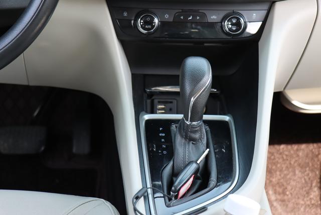 Buick GL6 Модель 2018 года 18T 6 seat Elite – фото 17