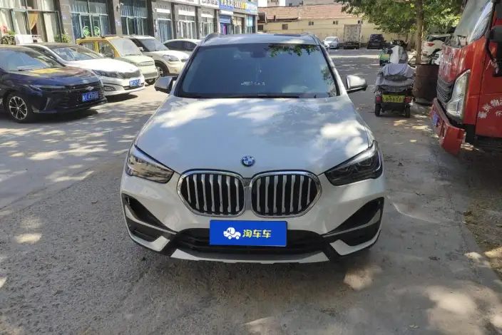 BMW X1 2021 Model xDrive25Li Exclusive Model – фото 2