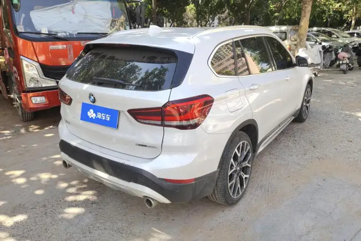 BMW X1 2021 Model xDrive25Li Exclusive Model – фото 3