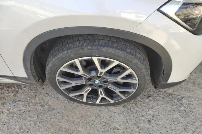 BMW X1 2021 Model xDrive25Li Exclusive Model – фото 8